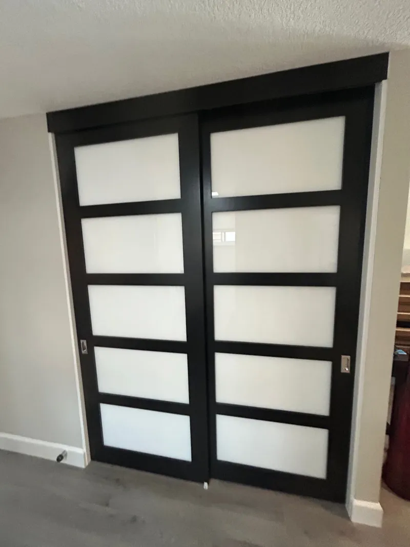 5-lite Starphire privacy glass sliding glass closet door