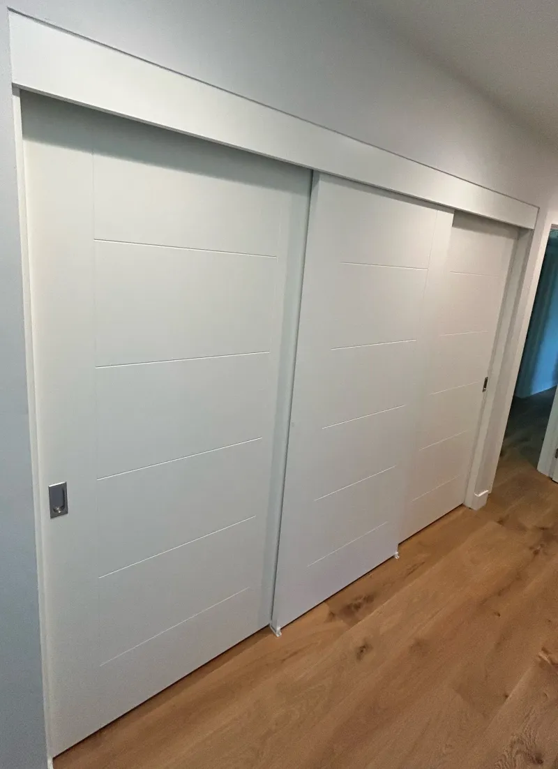 5 stacked grooves sliding closet door